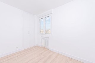 Piso en venta en San Pascual en Madrid