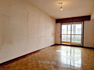 Piso en venta en Travesía de Vigo - San Xoán en Vigo