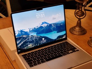 MacBook Air M2 13 8 Ram 256 gb Color Plata.