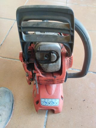 Motosierra Husqvarna 235