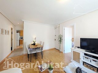 Piso en venta en Carolinas Bajas en Alicante