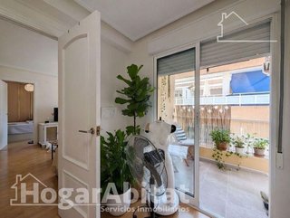 Piso en venta en Carolinas Bajas en Alicante