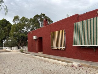 Chalet en venta en Jubalcoi en Elche