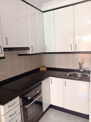Casa adosada en venta en Lavadores en Vigo
