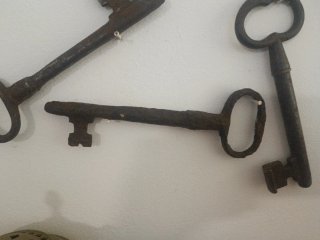 Lote de 4 llaves antiguas