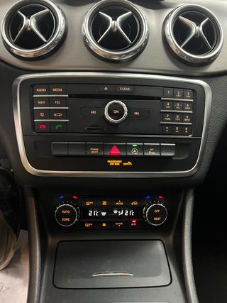 Mercedes-Benz GLA 220 CDI