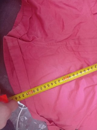 Shorts estilo chino color coral y a rayas  44