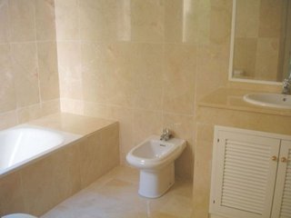 Piso en venta en Elviria en Marbella