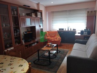 Piso en venta en Ventiun en Ourense