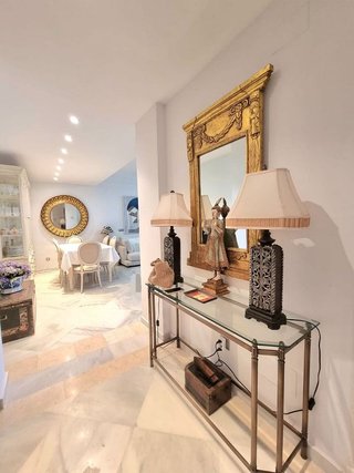 Piso en venta en Los Naranjos - Las Brisas en Marbella
