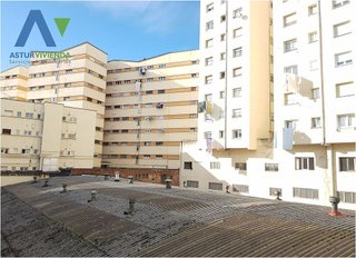 Piso en venta en Milán - Pumarín - Teatinos en Oviedo
