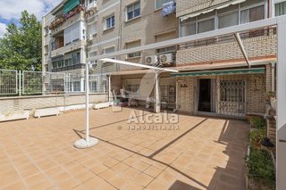 Piso en venta en Reyes Católicos en Alcalá de Henares