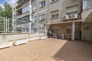 Piso en venta en Reyes Católicos en Alcalá de Henares