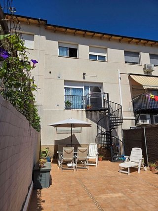 Casa pareada en venta en Roc Blanc en Terrassa