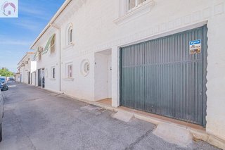 Chalet en venta en Gójar