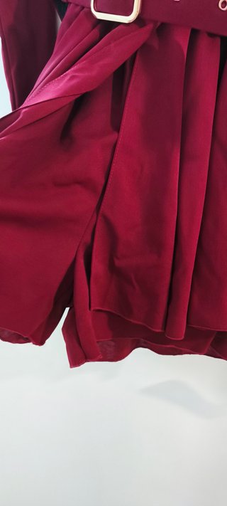 Mono elegante corto S/M granate