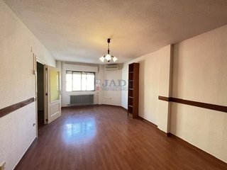 Chalet en venta en Zona Parque de las Infantas - Magdalena en Valdepeñas