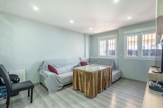 Casa adosada en venta en Gójar