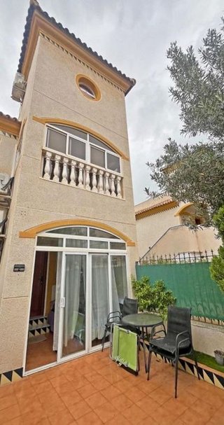 Chalet en venta en Urbanizaciones en Guardamar del Segura