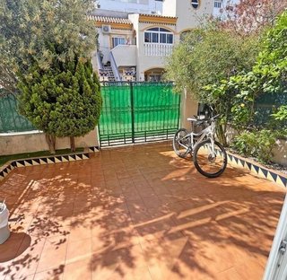 Chalet en venta en Urbanizaciones en Guardamar del Segura