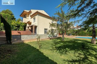 Chalet en venta en Otura