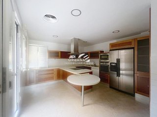 Chalet en venta en Hoya del Molino en Lucena