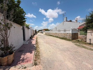Casa adosada en venta en La Siesta - El Salado - Torreta en Torrevieja