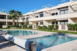 Casa adosada en venta en  El Acequión - Los Naúfragos en Torrevieja