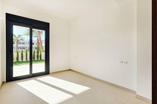 Casa adosada en venta en  El Acequión - Los Naúfragos en Torrevieja