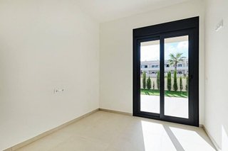Casa adosada en venta en  El Acequión - Los Naúfragos en Torrevieja