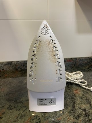 Plancha de ropa Taurus 2200  - VENTA POR MUDANZA