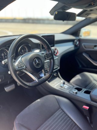 Mercedes-Benz CLA 45 AMG Shooting Brake