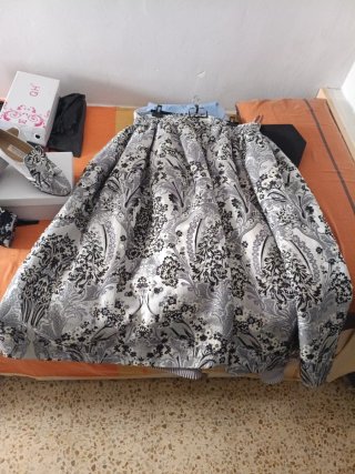 Traje de fallera adulta plata y gris,manga larga