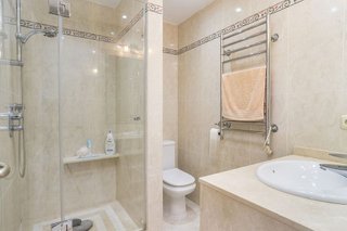Casa adosada en venta en Bel Air - Cancelada - Saladillo en Estepona