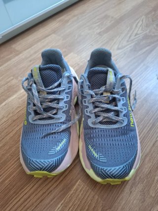 New Balance Fresh Foam X More Trail V3 Gris/Rosa