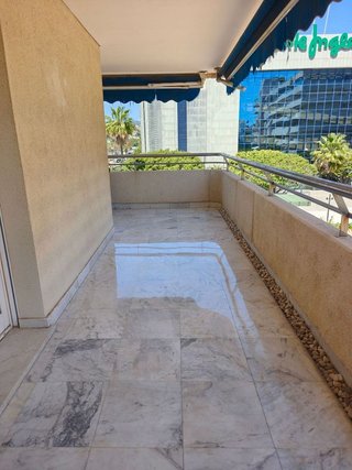 Piso en venta en Puerto Banús en Marbella