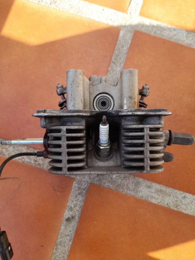 Culata Peugeot 125 Inyección