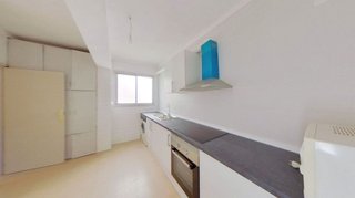 Piso en venta en Els Orriols en Valencia