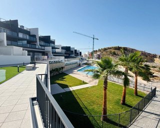 Ático en venta en Cala de Finestrat en Finestrat