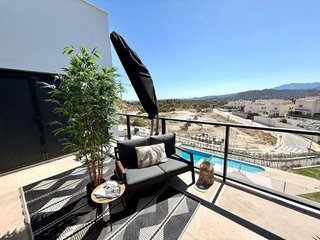 Ático en venta en Cala de Finestrat en Finestrat