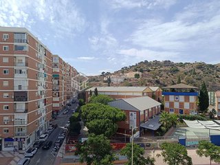 Piso en venta en Parque Victoria Eugenia en Málaga