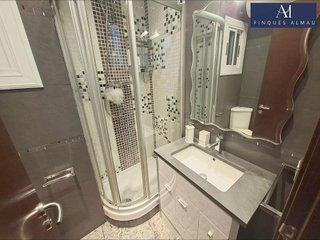 Piso en venta en La Pineda en Castelldefels