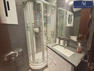 Piso en venta en La Pineda en Castelldefels