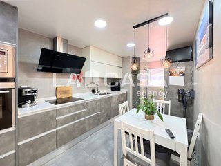 Piso en venta en Artigas - Llefià en Badalona