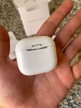 AirPods