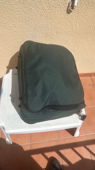 Maletín Benetton Negro y Verde (45X35X20 CM)