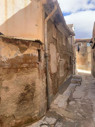 Casa adosada en venta en Hellín