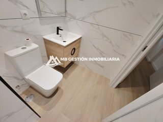 Piso en venta en Juan de la Cierva en Getafe