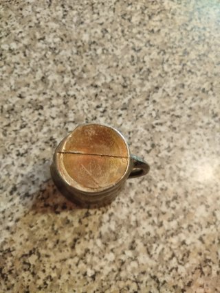 Taza metal inglesa antigua