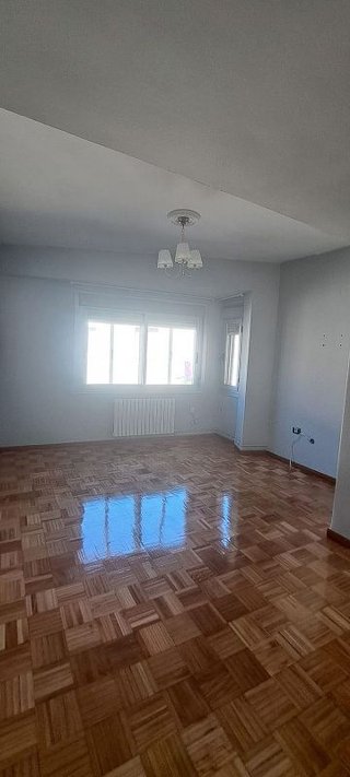 Piso en venta en Couto en Ourense